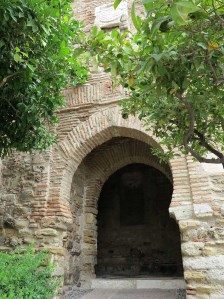 Ilustración de Tres monumentos emblemáticos de Málaga