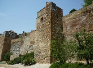 Ilustración de Tres monumentos emblemáticos de Málaga