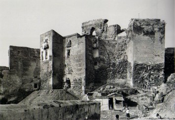 Ilustración de Tres monumentos emblemáticos de Málaga