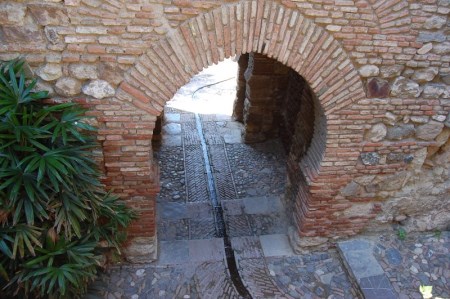 Ilustración de Tres monumentos emblemáticos de Málaga