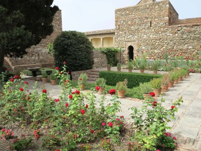 Ilustración de Tres monumentos emblemáticos de Málaga