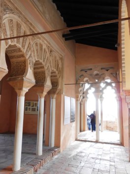 Ilustración de Tres monumentos emblemáticos de Málaga