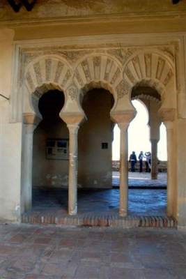 Ilustración de Tres monumentos emblemáticos de Málaga