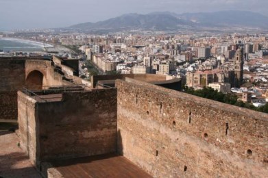 Ilustración de Tres monumentos emblemáticos de Málaga