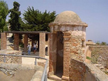 Ilustración de Tres monumentos emblemáticos de Málaga