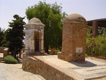 Ilustración de Tres monumentos emblemáticos de Málaga