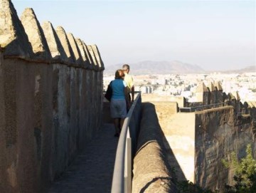 Ilustración de Tres monumentos emblemáticos de Málaga