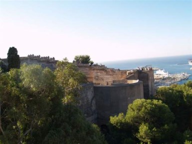 Ilustración de Tres monumentos emblemáticos de Málaga
