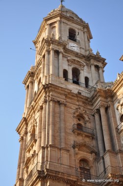 Ilustración de Tres monumentos emblemáticos de Málaga
