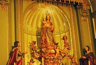 Ilustración de Tres monumentos emblemáticos de Málaga