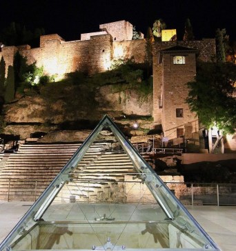 Ilustración de Tres monumentos emblemáticos de Málaga