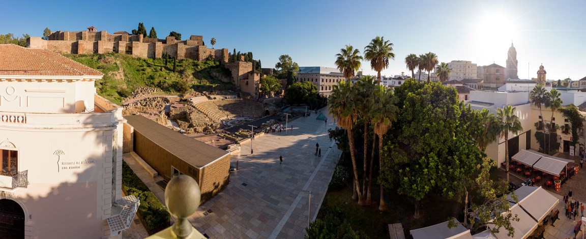 Ilustración de Tres monumentos emblemáticos de Málaga