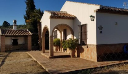 La Higuera, con 500 habitantes (tiene casas rurales turísticas