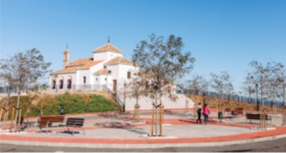 Se hace una nueva puerta principal de sombra