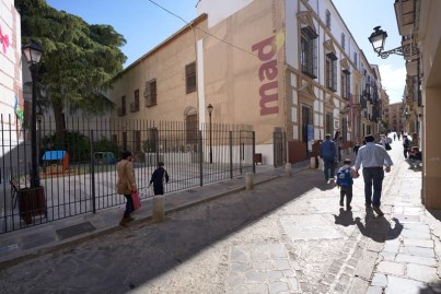 Pedro Fernández Roales, con su creación