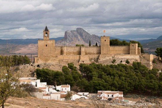 Ilustración de Antequera 2 · Monumentos 1 y 2