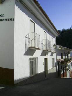 Ilustración de Benamocarra