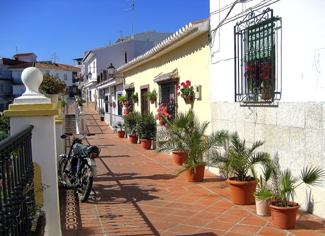 Ilustración de Benamocarra