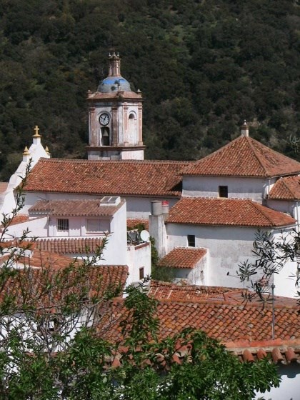 Uno de los más llamativos es la “Casa de Lola”, con una preciosa fachada