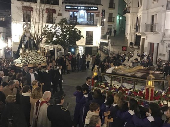 Celebra su salida la Virgen de Dolores y El Santo Sepulcro