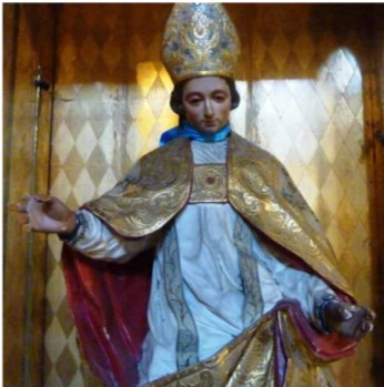 La devoción al santo se va enriqueciendo y la capilla encarga una imagen a Fernando Ortiz
