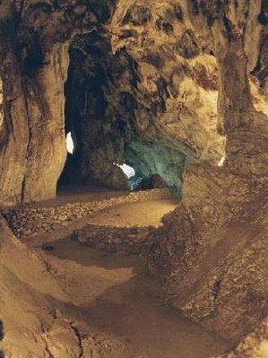 Ilustración de Cuevas de San Marcos