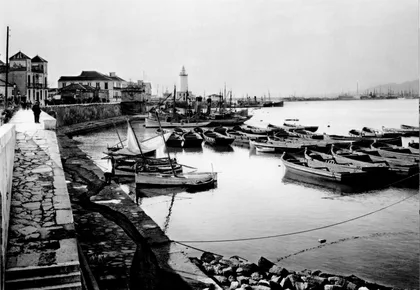 Puerto de Malaga Muelle Marques de Guadiaro