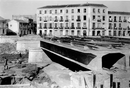 Construccion del Puente de Nuestra Senora del Carmen