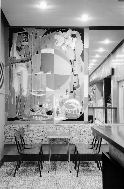 Interior de la Cafeteria Santander
