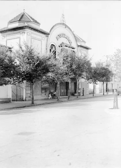Cine Excelsior en Calle Cristo de la Epidemia