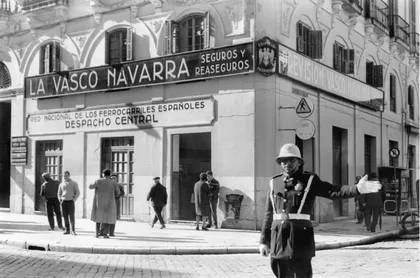 Esquina de la Calle Atarazanas con Puerta del Mar