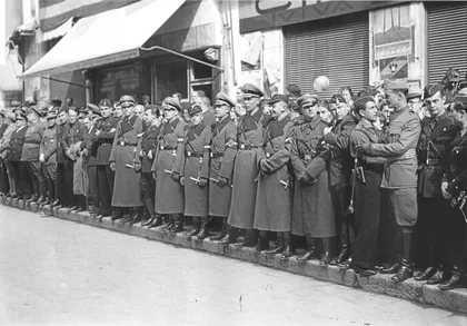 Mandos Militares Alemanes e Italianos en Calle Larios