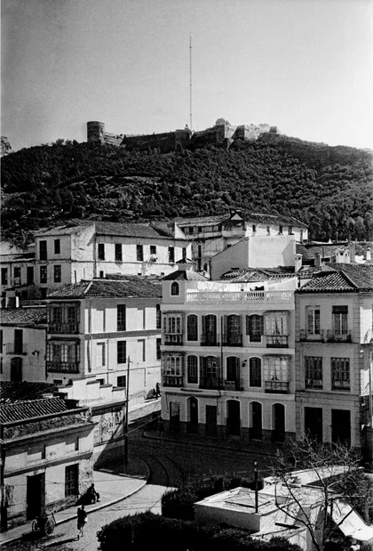Plaza de Maria Guerrero