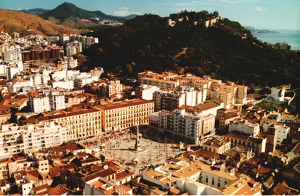 Plaza de la Merced y Castillo de Gibralfaro
