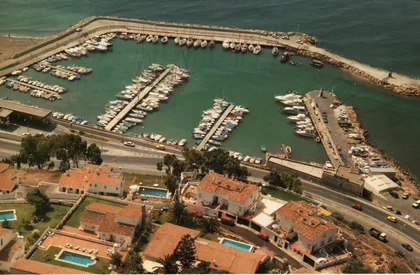 Puerto Deportivo el Candado