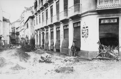 Calle Cisneros