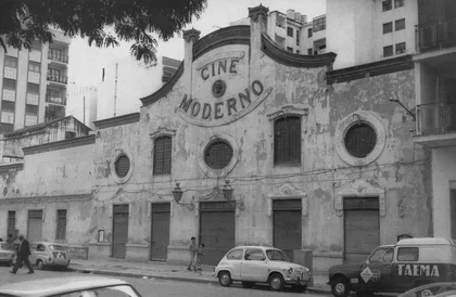 Cine Moderno