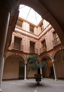 Ilustración de Málaga · generalidades y el centro