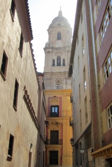 Ilustración de Málaga · generalidades y el centro