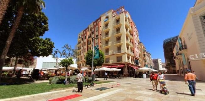 Ilustración de Málaga · generalidades y el centro