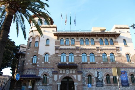 Ilustración de Málaga · generalidades y el centro