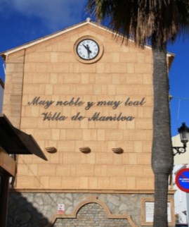 Ayuntamiento:antiguo, construido en 1950 hoy delegación de cultura