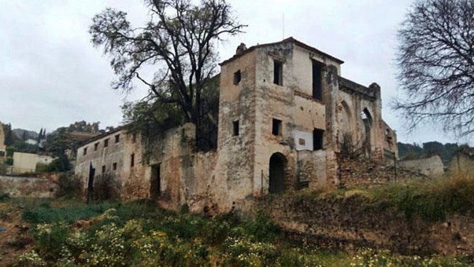 Y a la altura del Trapiche, una parte del caudal se desvía por el acueducto