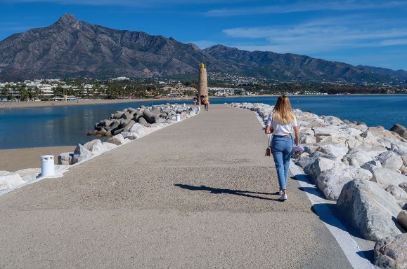 Ilustración de Marbella