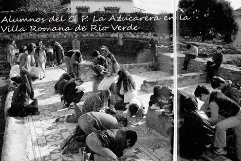 En los mosaicos hacia 1985, colegiales