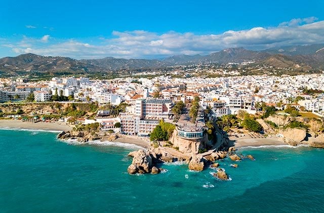 Ilustración de Nerja