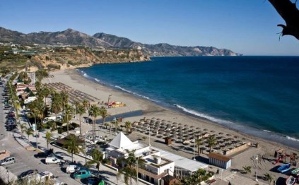 Ilustración de Nerja
