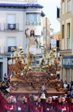 Domingo de Resurrección, con el Resucitado